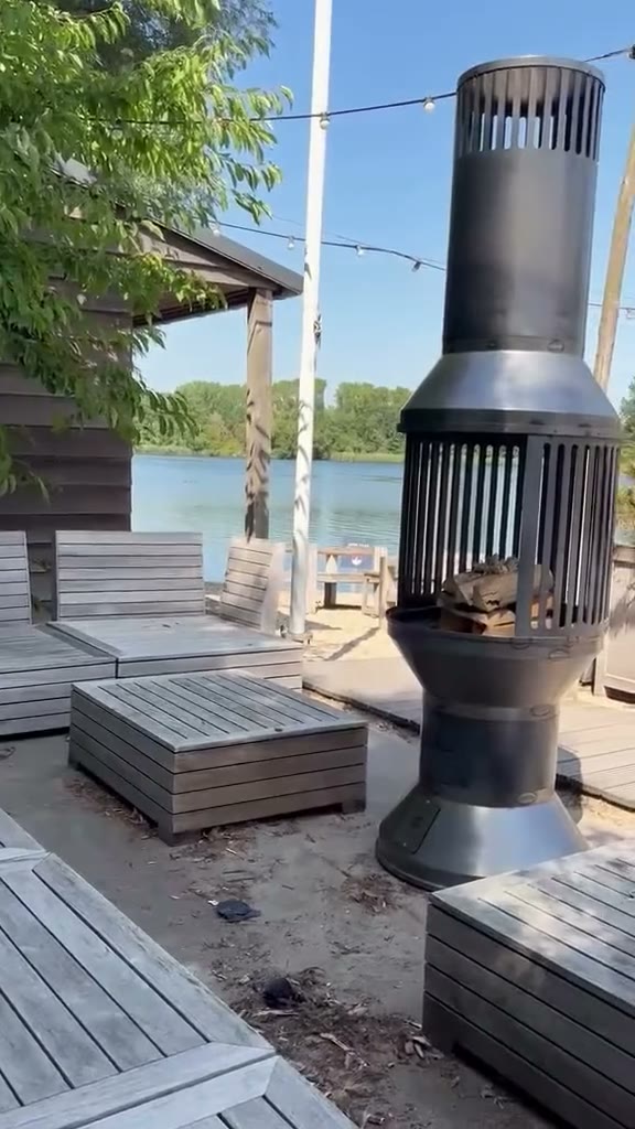 De VENTOR® Original op het terras van Papas Beach House